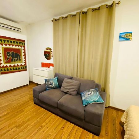 Marco Polo Party Hostel Saint Julian's Екстериор снимка