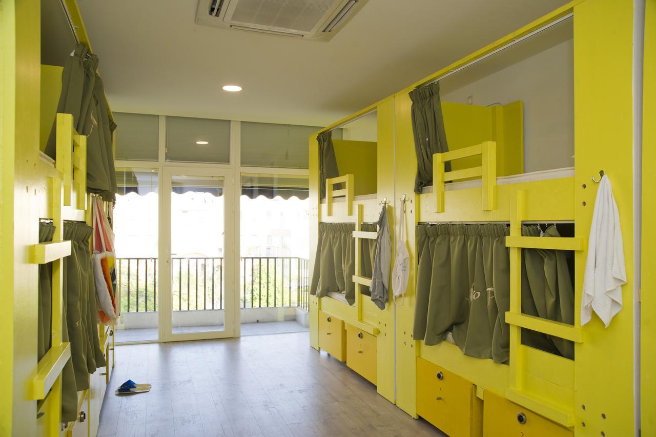 Marco Polo Party Hostel Saint Julian's Екстериор снимка