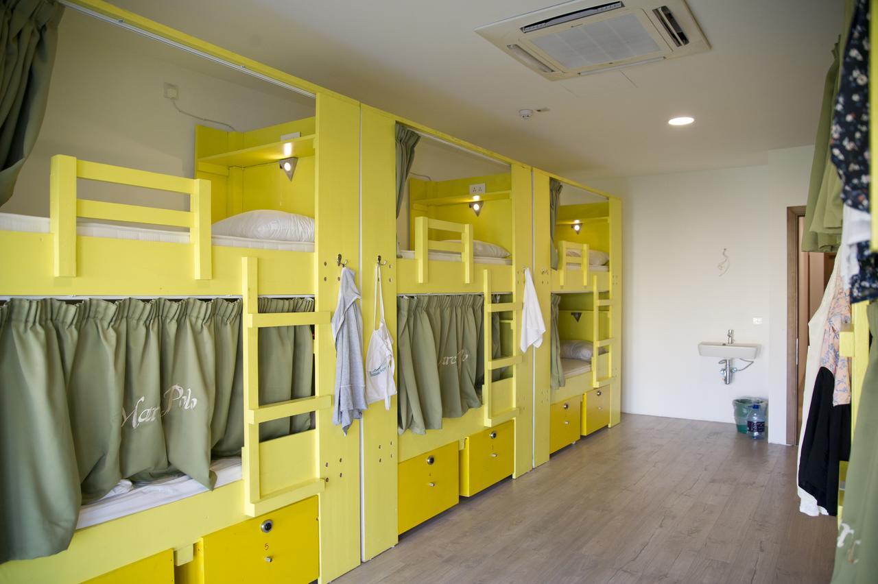 Marco Polo Party Hostel Saint Julian's Екстериор снимка