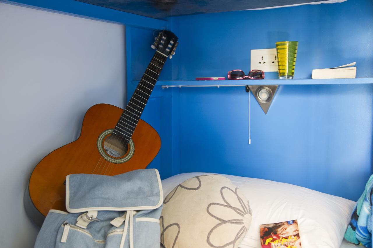 Marco Polo Party Hostel Saint Julian's Екстериор снимка